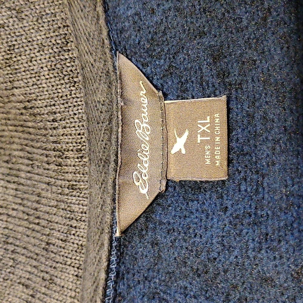 Pullover - Picture 2 of 3